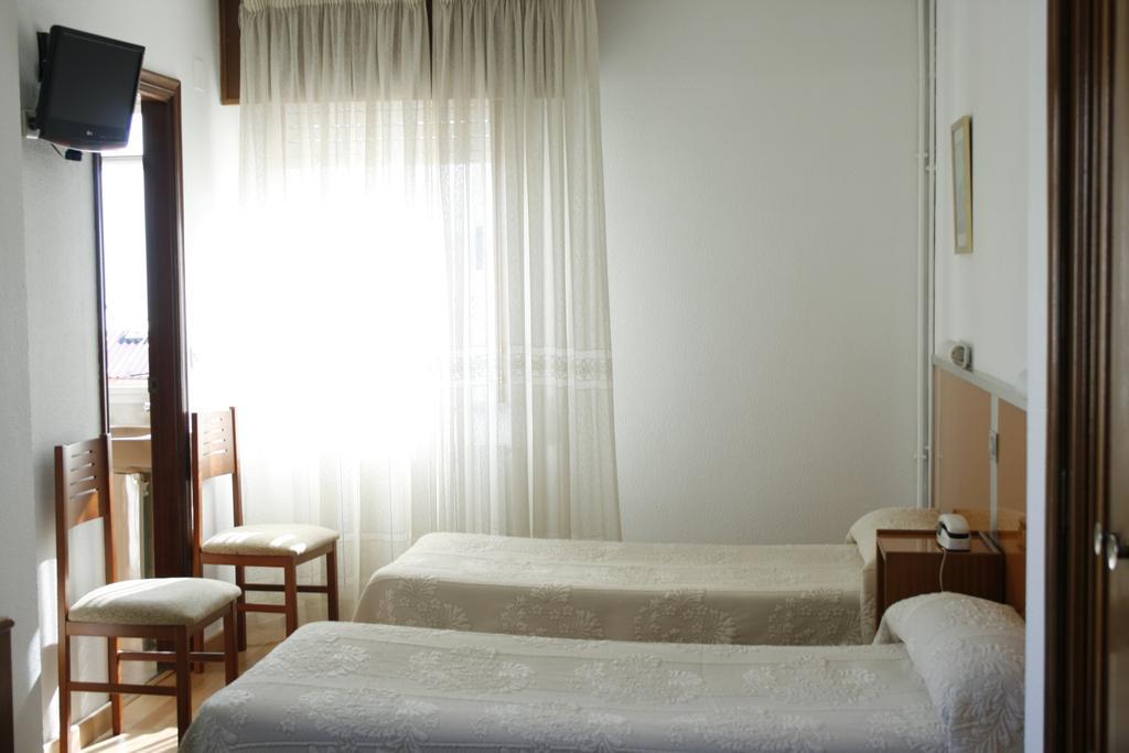 Hostal Liste Station A Coruña Zimmer foto